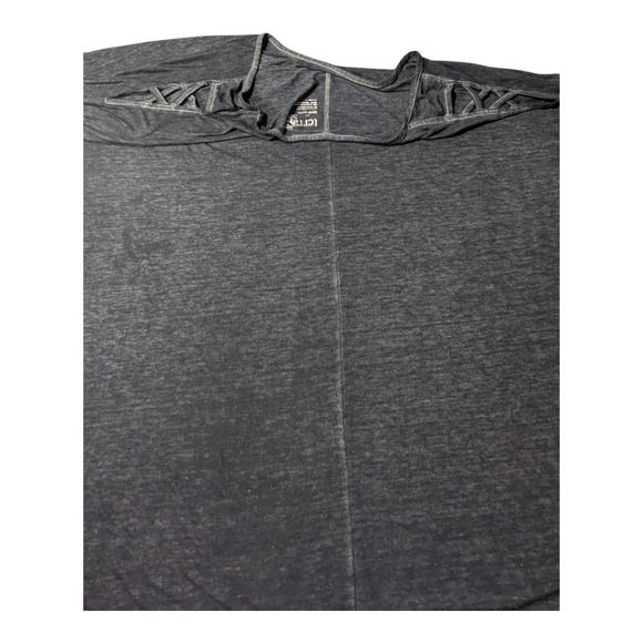 Terra & Sky - Women's Top - Size 2XL -Black- Slits on Sleeve-Good Used Condition - Picture 5 of 7